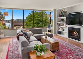 Sectional Sofa/couch
