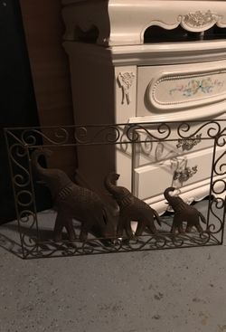 Elephant decoration (metal)