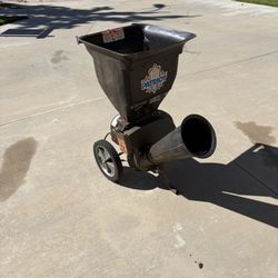 Patriot Yard Chipper