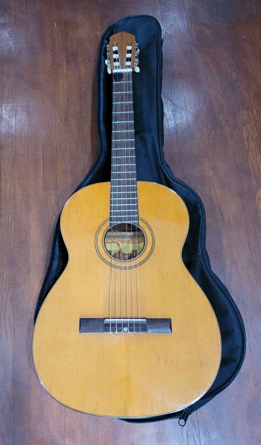 Estrella MIJ Vintage Classical Acoustic Guitar Cir. 1968
