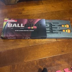 Brand New Vessel Screwdriver Set