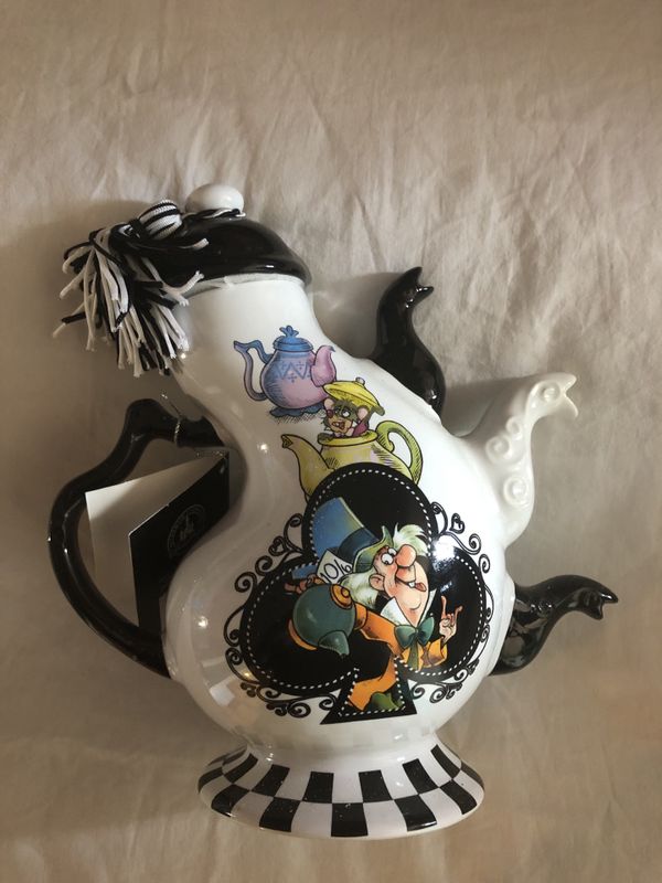 alice in wonderland teapot big w