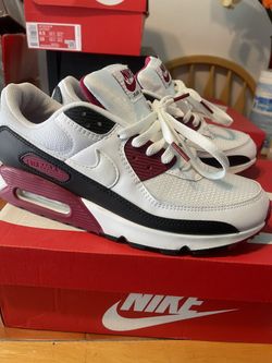 Nikes Nuevos Originales Size Hombres 8.5. Mujeres 10