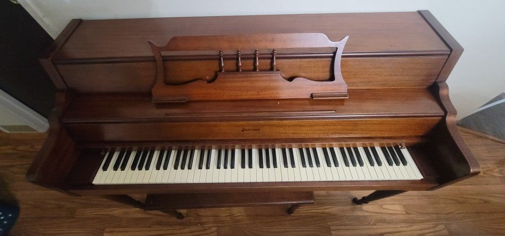 Acoustic Piano For Free