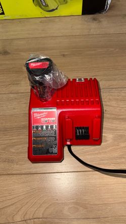 Milwaukee M12 Battery with M12 & M18  Charger