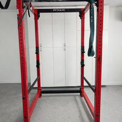 Rogue Power Rack with Pull-Up Bar – Great Condition