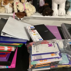 Utiles Escolares Nuevos No Negociable Personas Serias Enviar Mensajes 