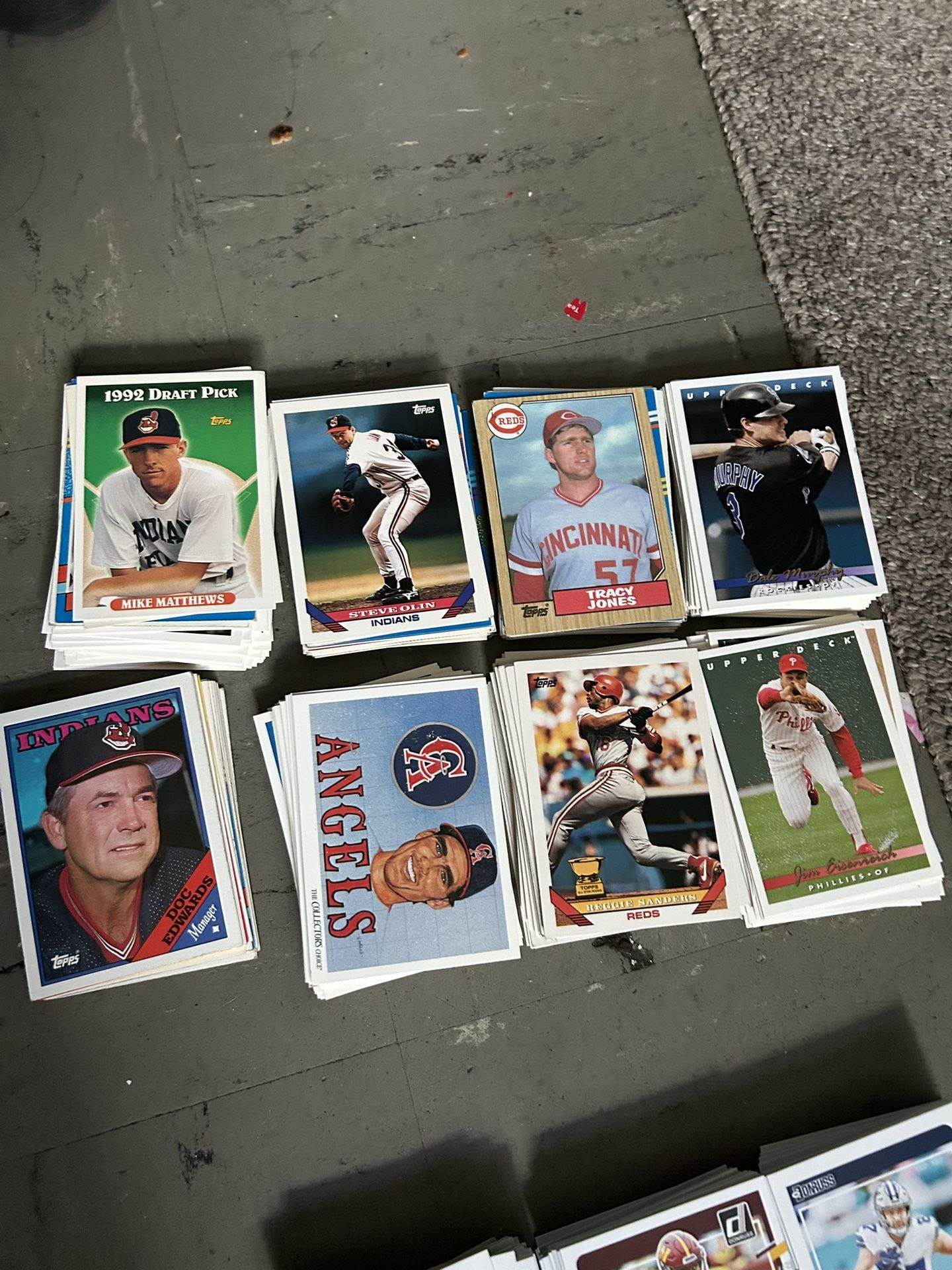 Lot 300 card baseballs
