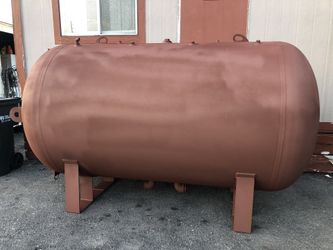 750 gallon air tank