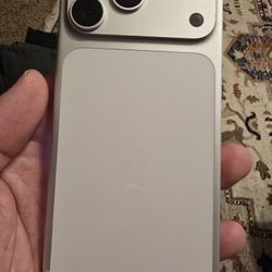 Iphone 17 Pro Max , 512 GB , LOCKED TO BOost