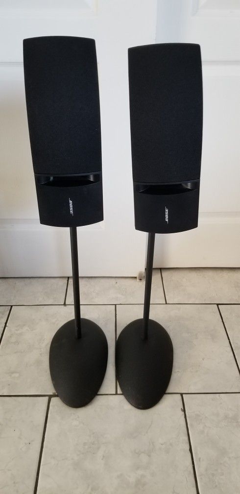 Bose Surround sound Speakers With Stands
