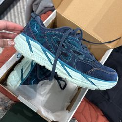 Hoka Clifton Embroidery Wmns 7.5