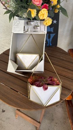 Wall decor