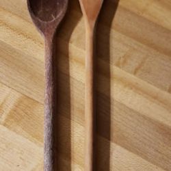 🩷 2 Wodden Spoons - Still Available