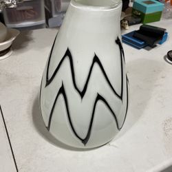 Large black and white Vase