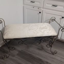 Accent Chair 