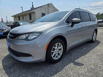 2020 Chrysler Voyager