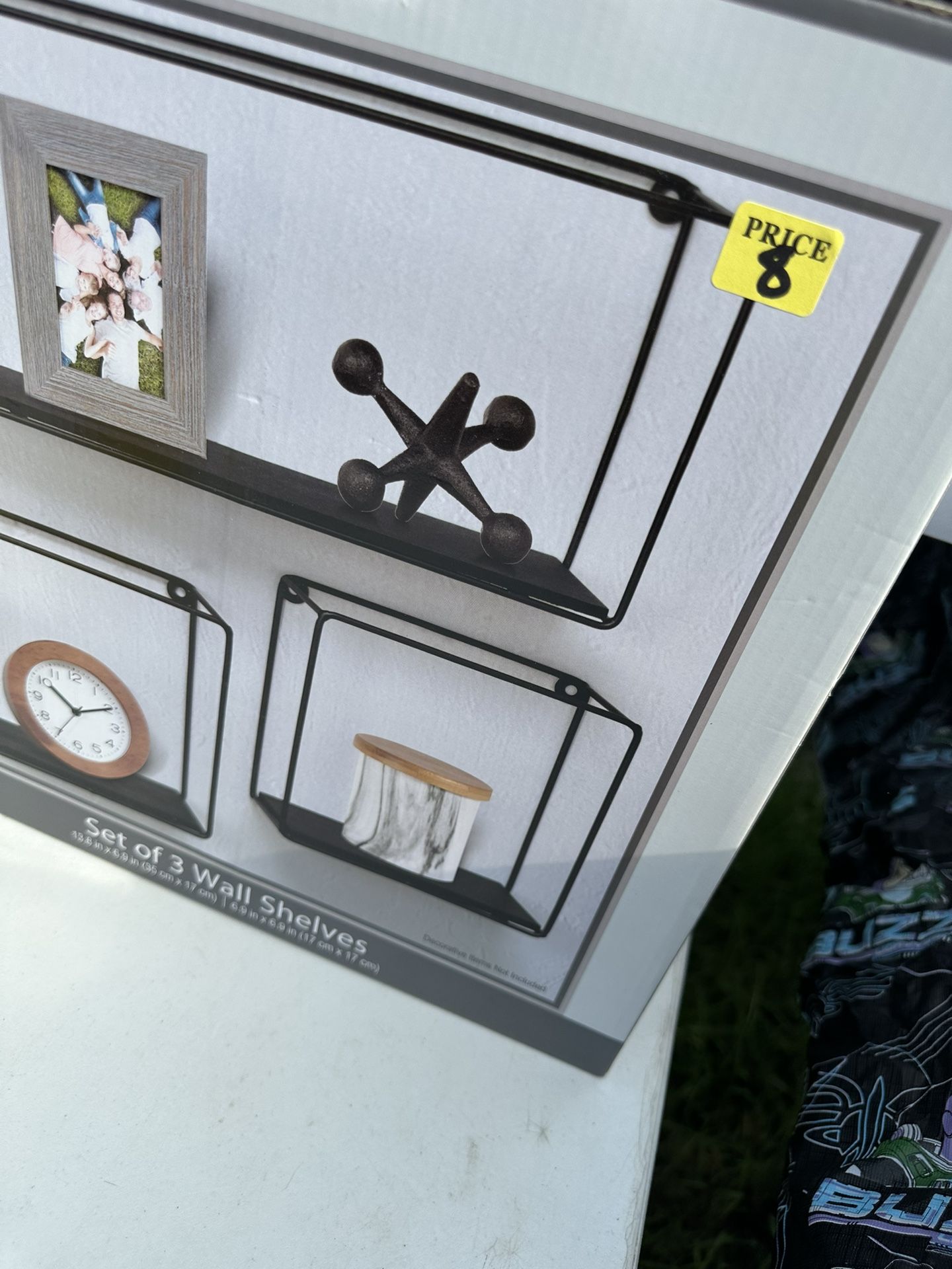 Wall Decor. Prices In Photos!