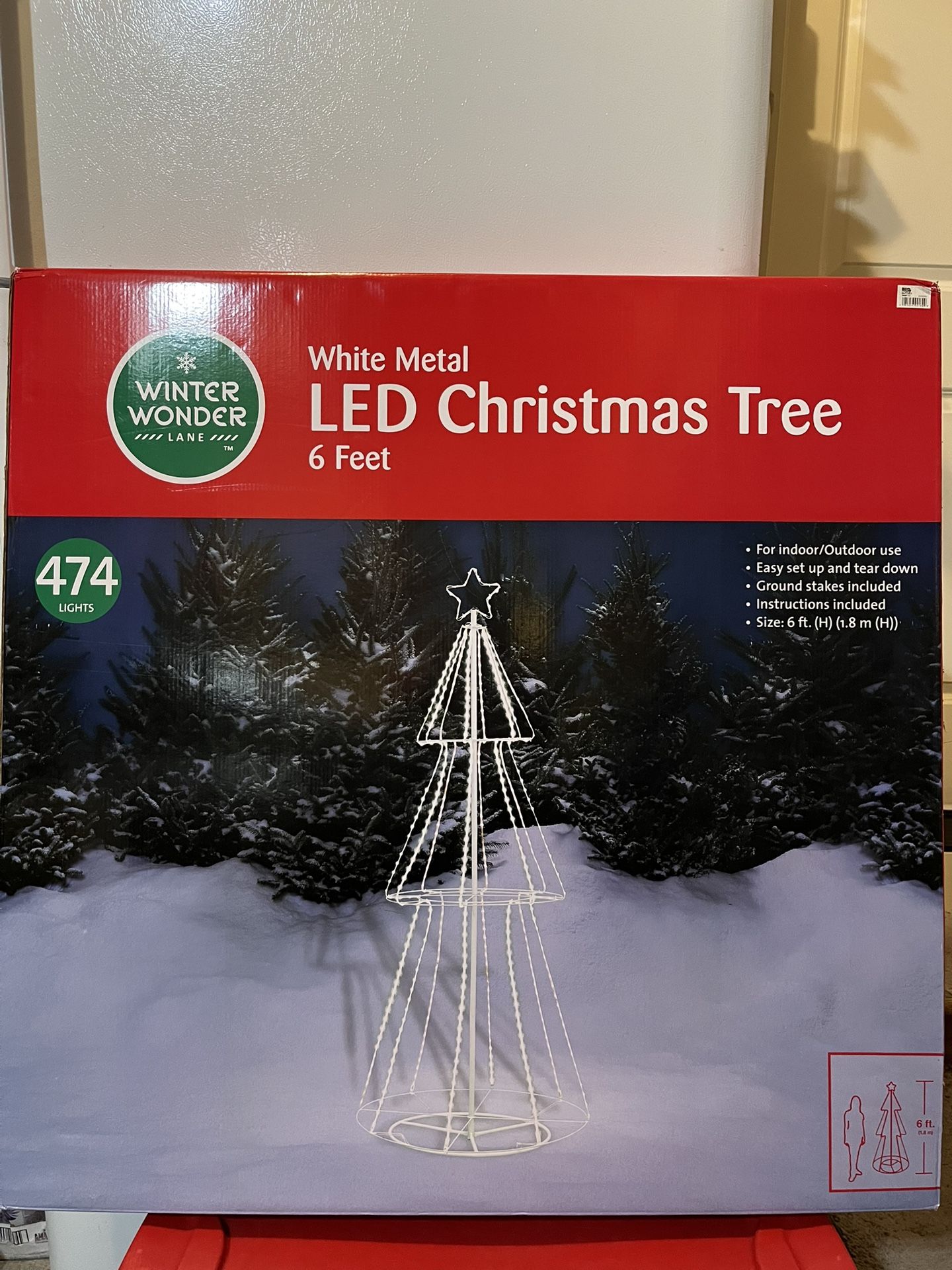 Brand New In Box 6 Foot White Metal Christmas Tree