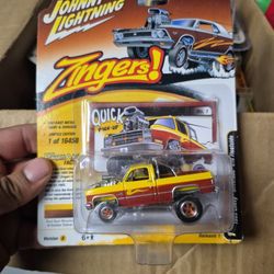 Johnny Lightning 85 Silverado Gasser Hot Wheel
