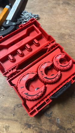 Milwaukee Close Quarters Tubing Cutter Set (3-Piece)