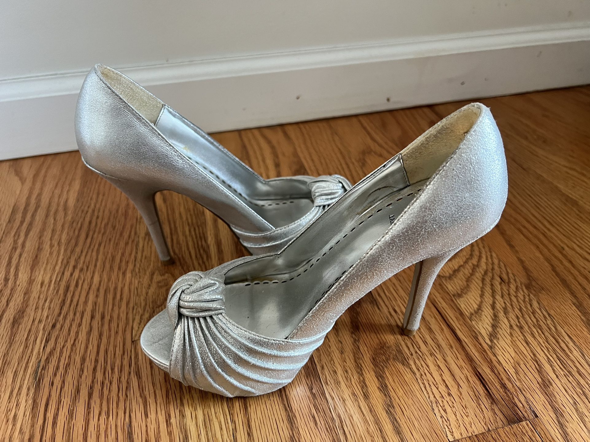 Bakers Silver Metallic Pumps