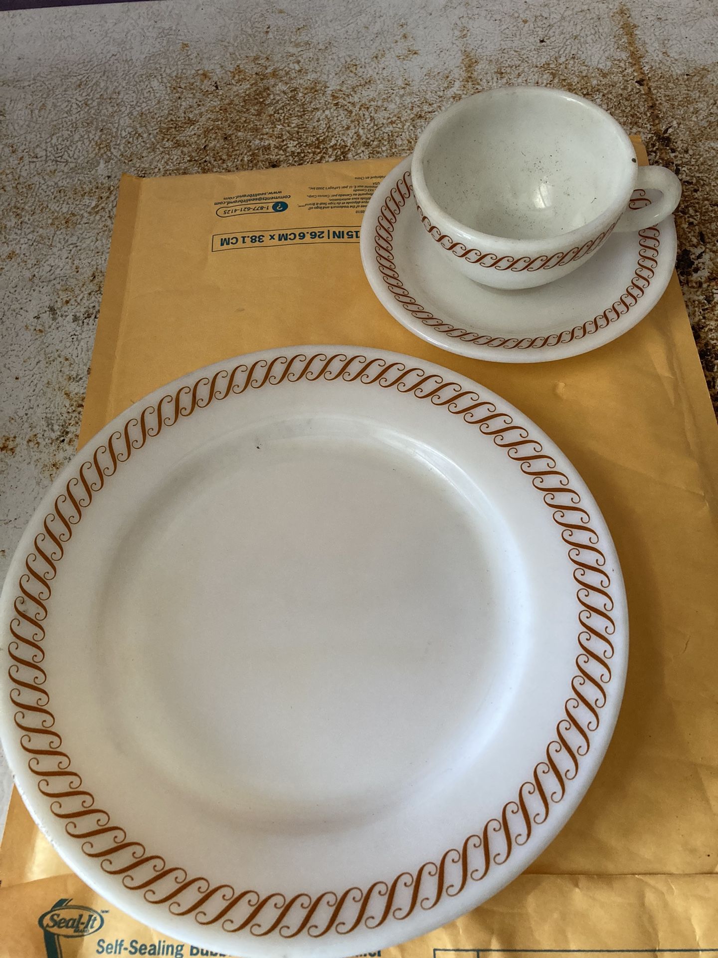 Pyrex Dinnerware From 70s