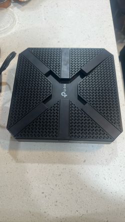 TP-Link AC4000 MU-MIMO Tri-Band Wi-Fi Router (Archer C4000)