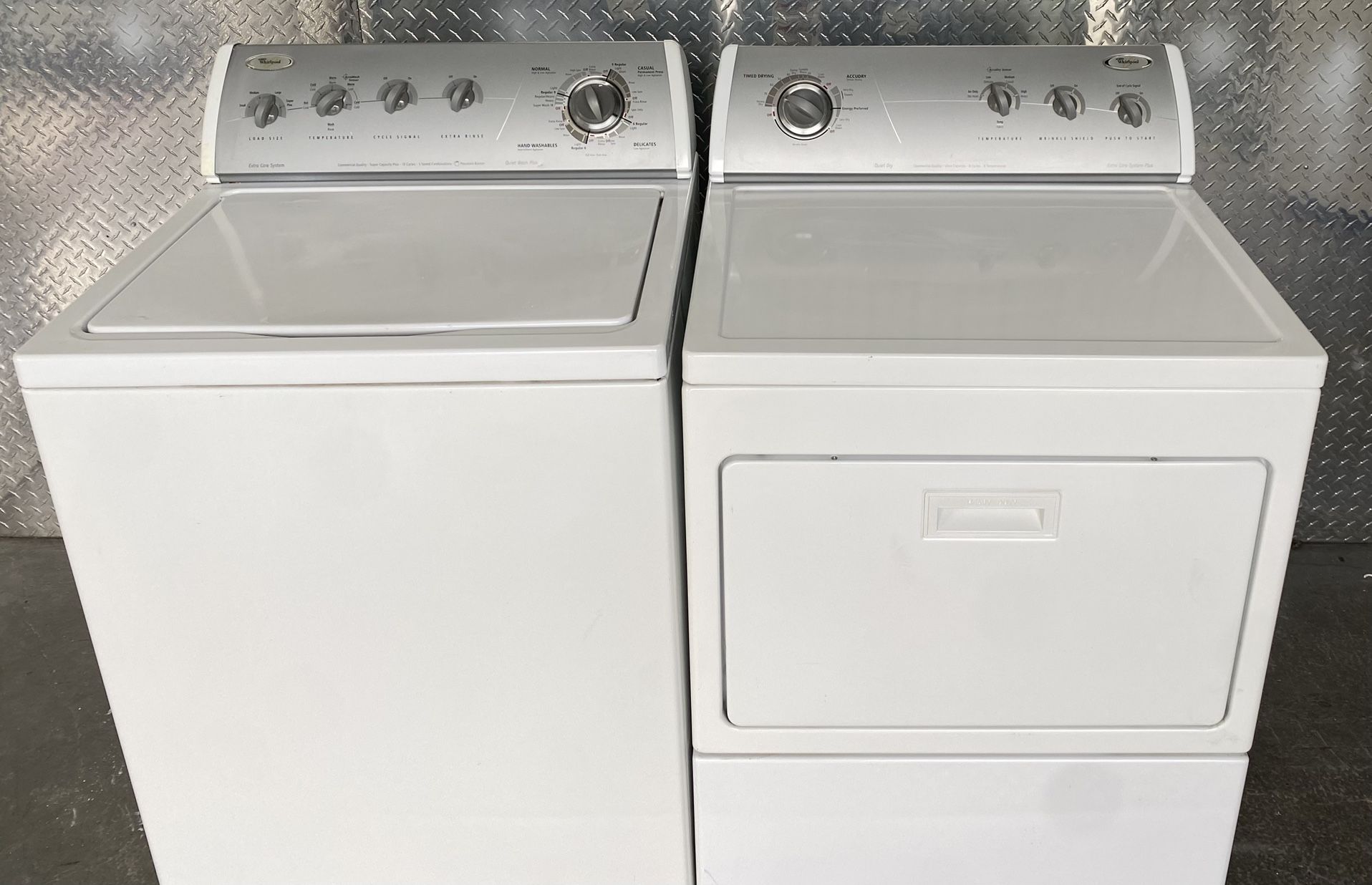SUPER NICE!!! WHIRLPOOL Super Capacity PLUS Washer & Dryer Set!
