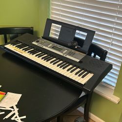 Yamaha Keyboard With Adapter Cord