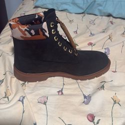 New  Timberland Boots Men’s Size 11
