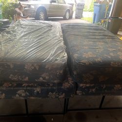 2 Twin Beds With Frames