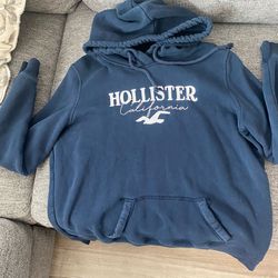 Hollister Hoodie Size L