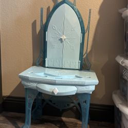 Frozen 2 Musical Toddler, Child SIZE Vanity
