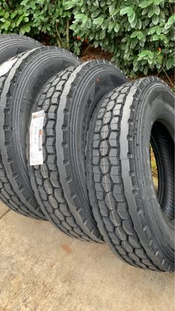 Semi Truck Drive Tires Hankook DL 21   295 75 22.5