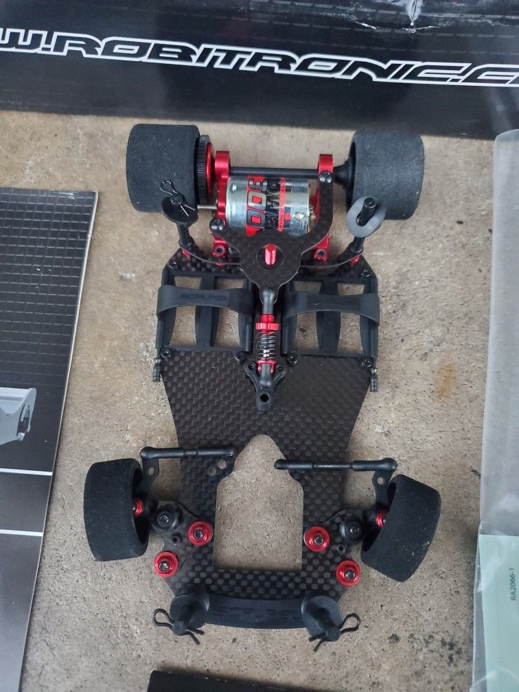 RC Robitronic Scalpel 1/18 Mini RC Car