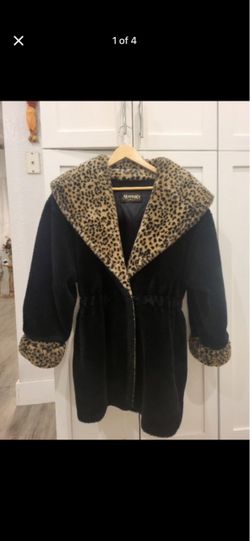 FAUX FUR COAT S/M made in USA