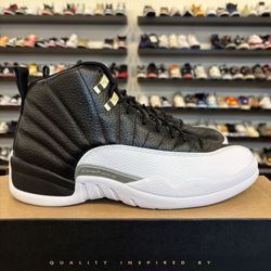 Jordan 12 Playoff 2022 Size 10.5 Pre-Owned