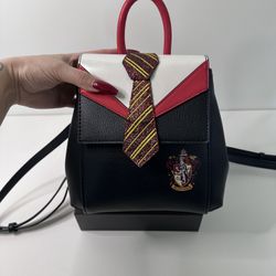 DANIELLE NICOLE Gryffindor Harry Potter Backpack (Rare Find)