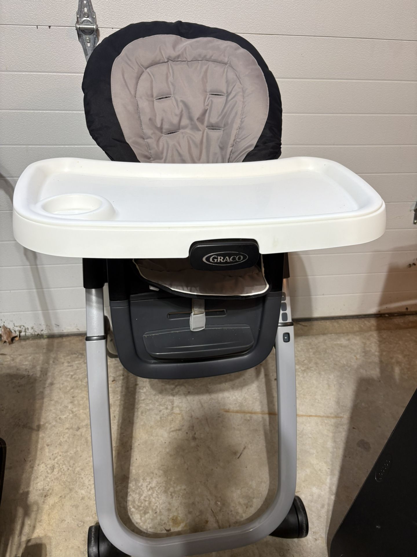 Highchair - Graco 6-in-1