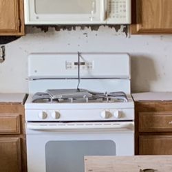 Stove And Microwave