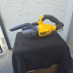 DeWalt 20V MAX Cordless Dry Hand Vacuum