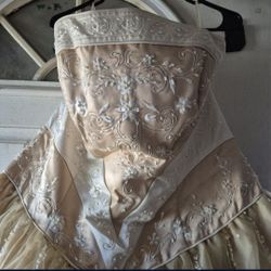 Quinceaṅera Dress For Women Adjustable Size 2XL/3XL 