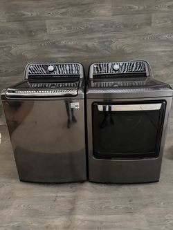 LG washer and dryer gas laundry set