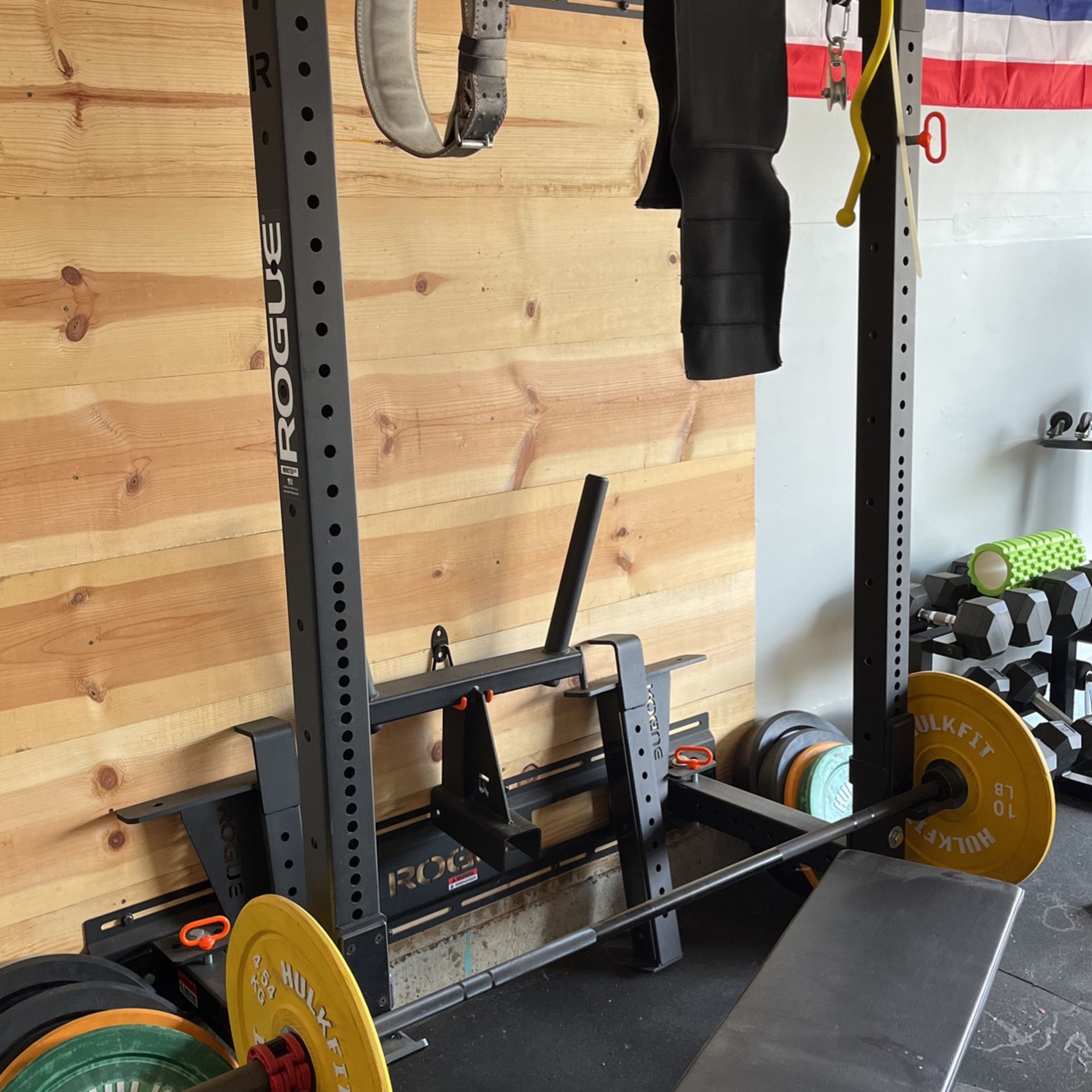 Complete Bench Press And Complete Lifting Weight