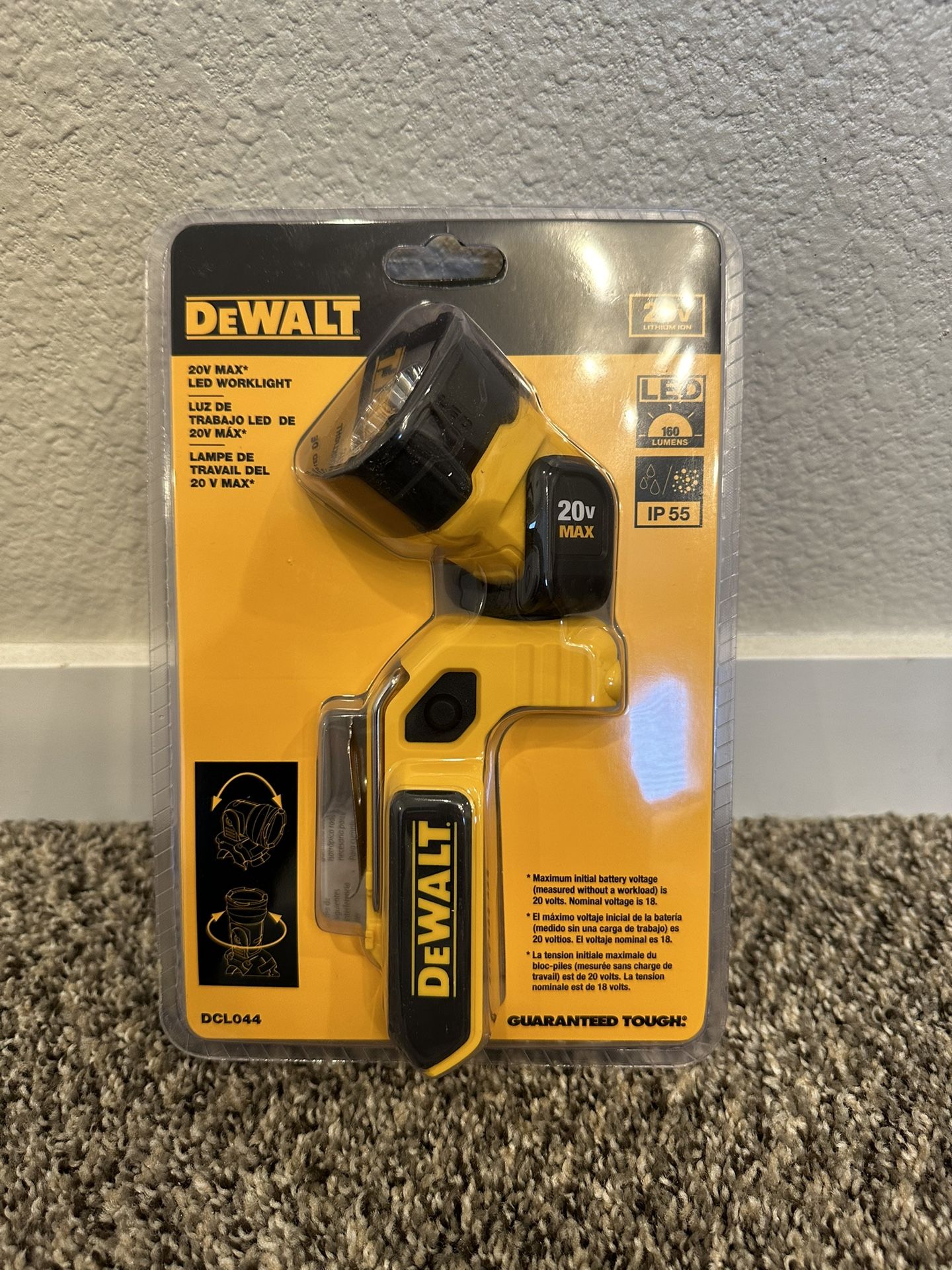 DEWALT 20V MAX LED Work Light, Magnetic, Freestanding, and Clip-On!