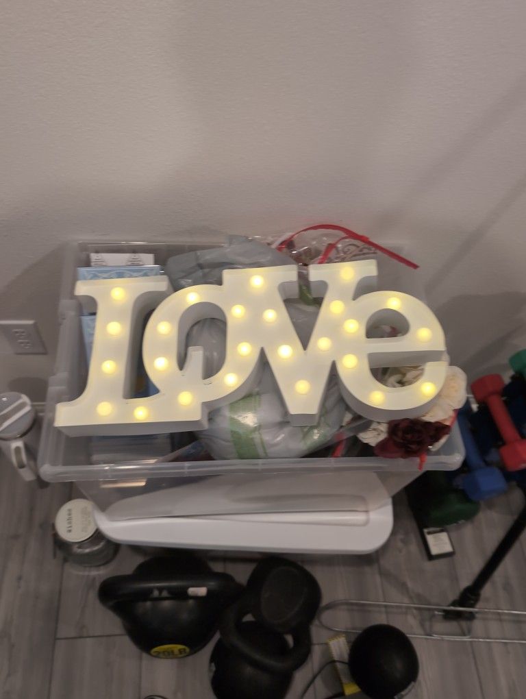 Light Up Love Sign