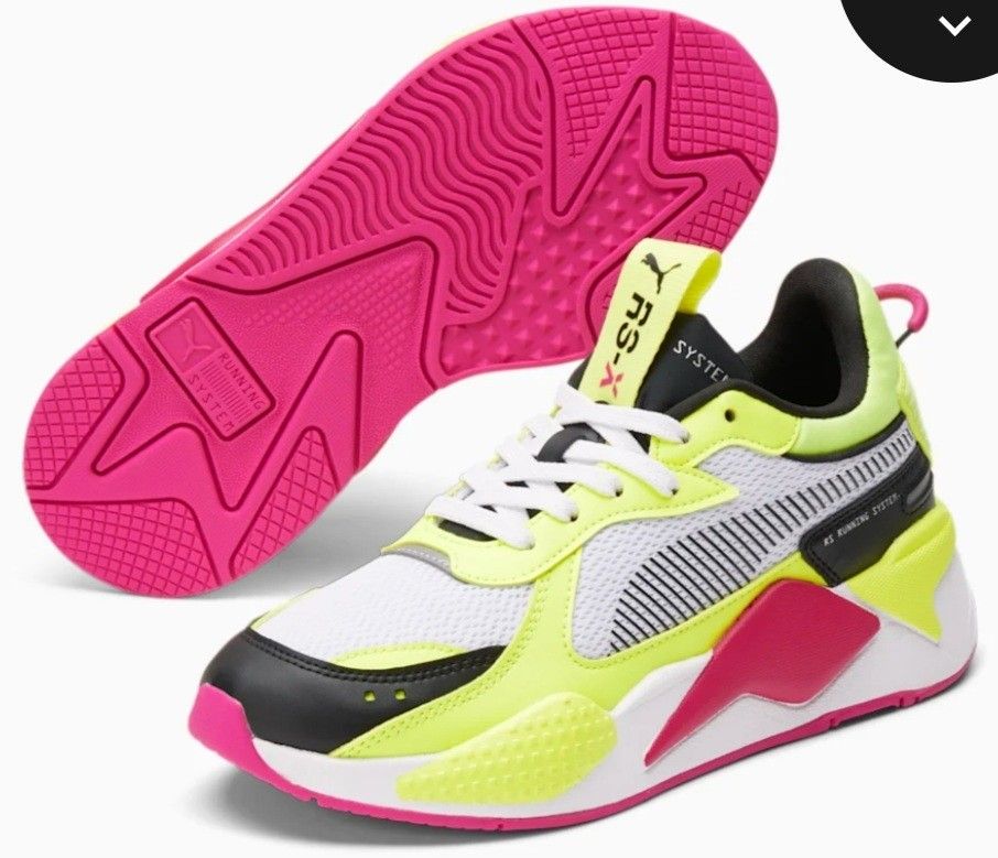 Woman's Puma Shoe