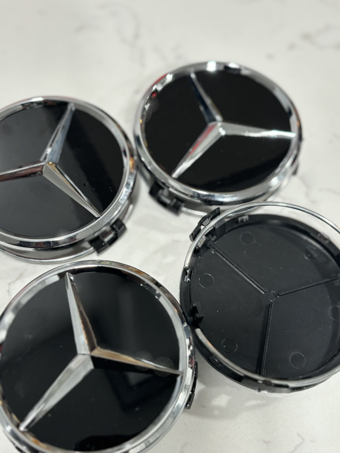 Mercedes Benz Center Caps 75mm