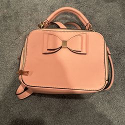 pink purse!